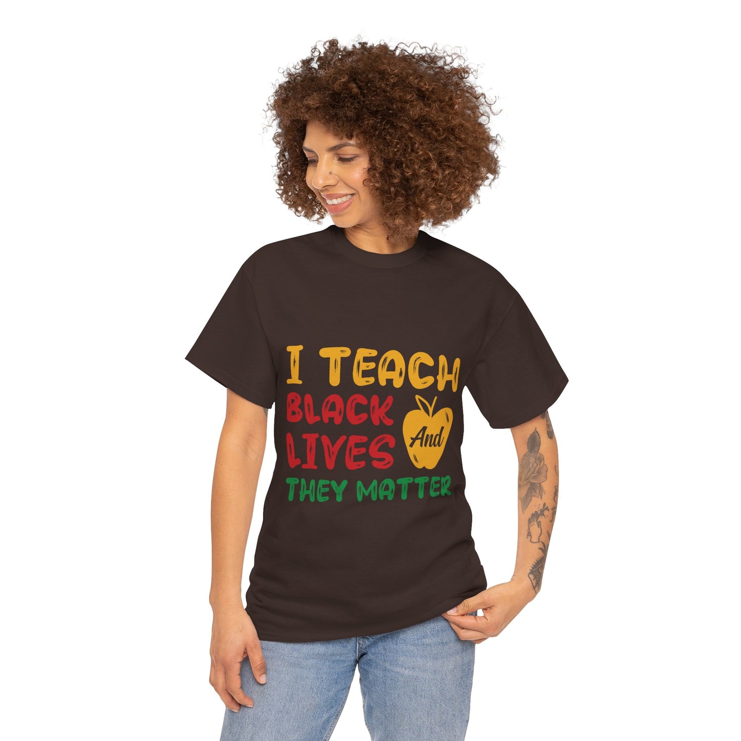 Camiseta unisex de algodón pesado "Teach Black Lives"