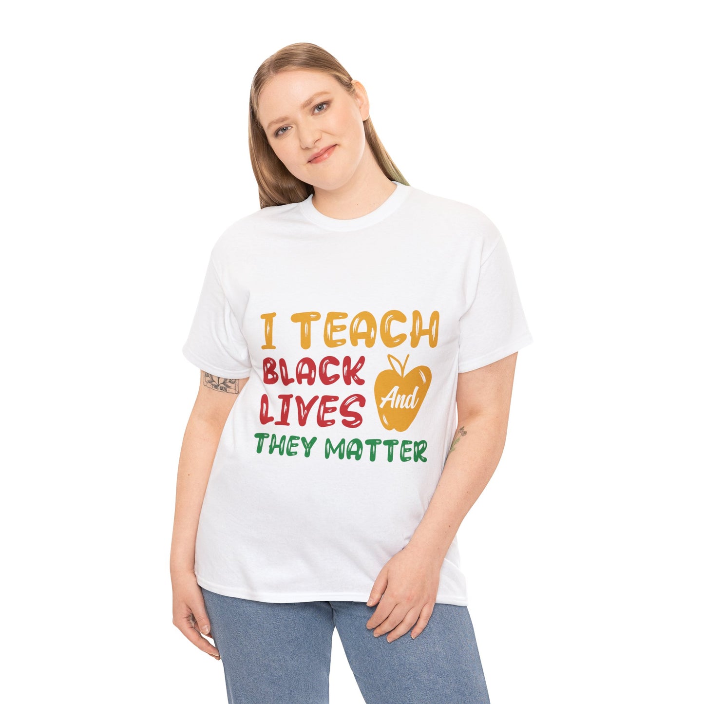 Camiseta unisex de algodón pesado "Teach Black Lives"