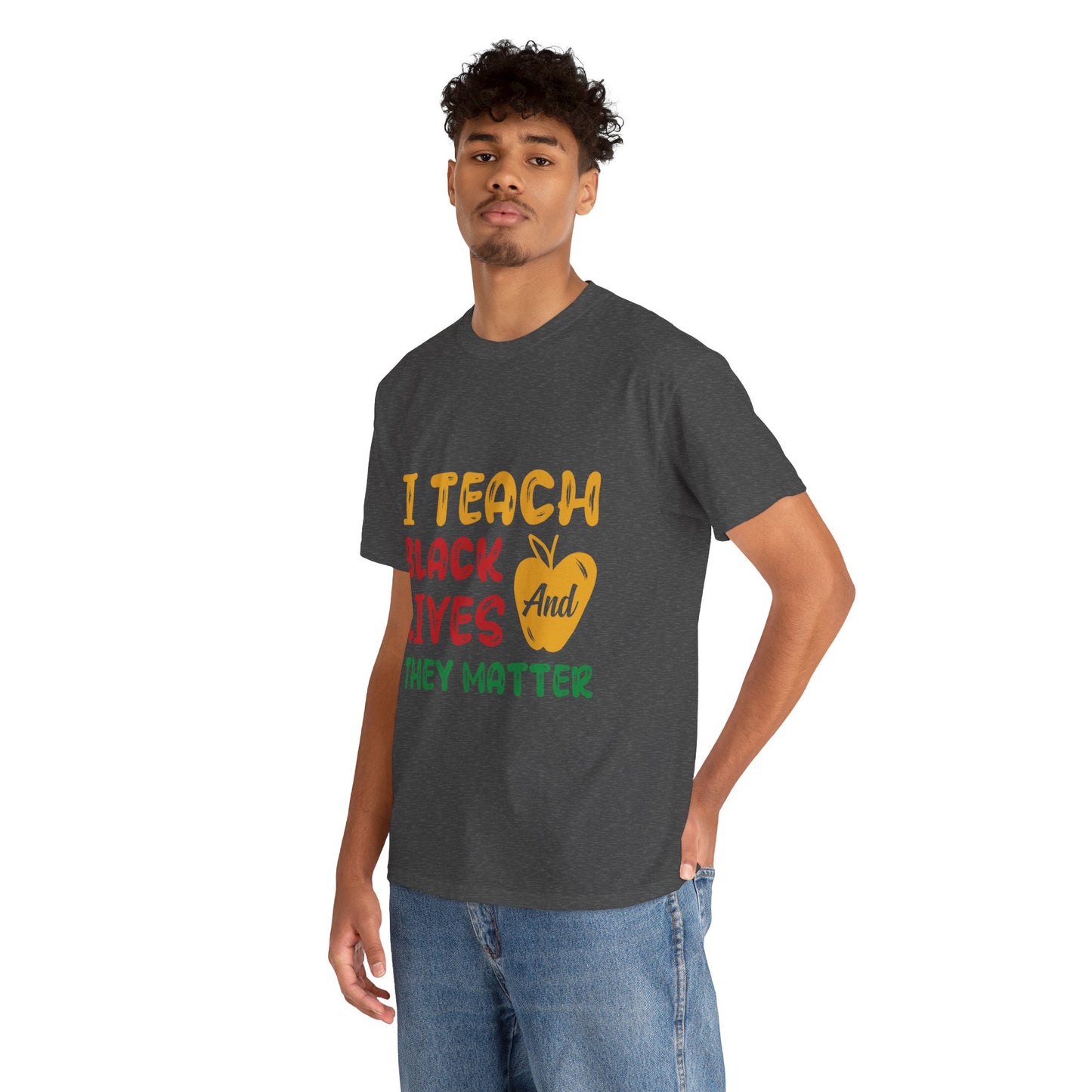 Camiseta unisex de algodón pesado "Teach Black Lives"